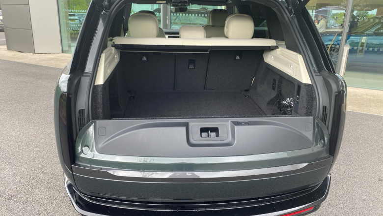 Land Rover Range Rover 3.0 D300 Edition 4dr Auto Diesel Estate